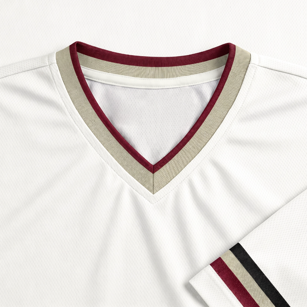 Numero 34 - blanc cassé/bordeaux